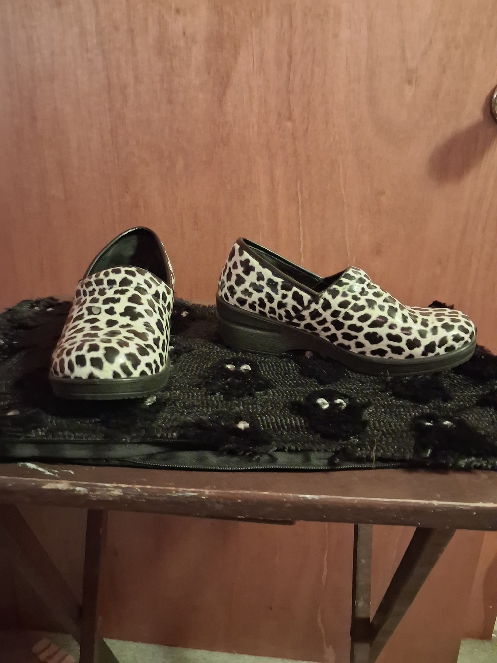 Savvy Leopard Print Slip-On Mules - Black & White